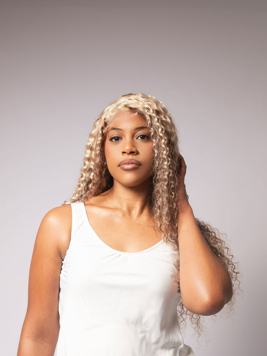 Perruque Brésilienne Bouclée Couleur Méchée